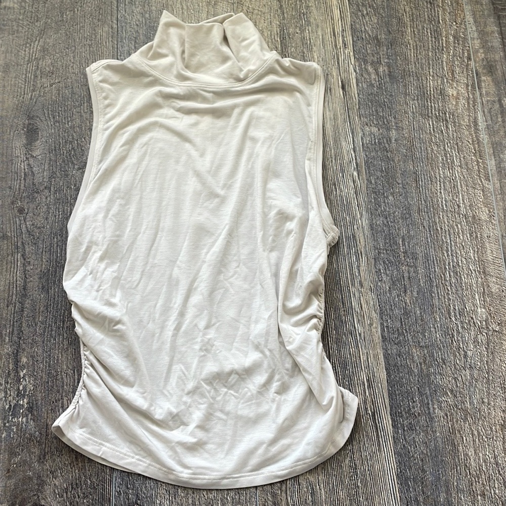 NWOT Lululemon high neck tank (white, m)